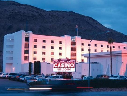 Railroad Pass Hotel And Casino Ramada By Wyndham Боулдер-Сити Экстерьер фото