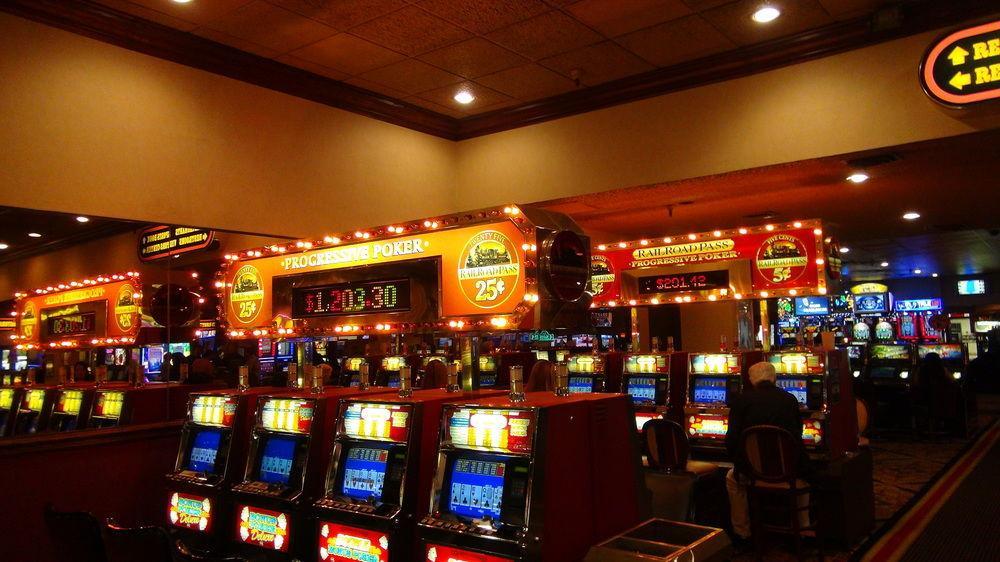 Railroad Pass Hotel And Casino Ramada By Wyndham Боулдер-Сити Экстерьер фото